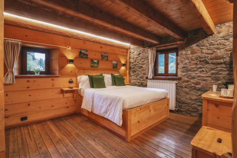 56cb8325970fed701fb2